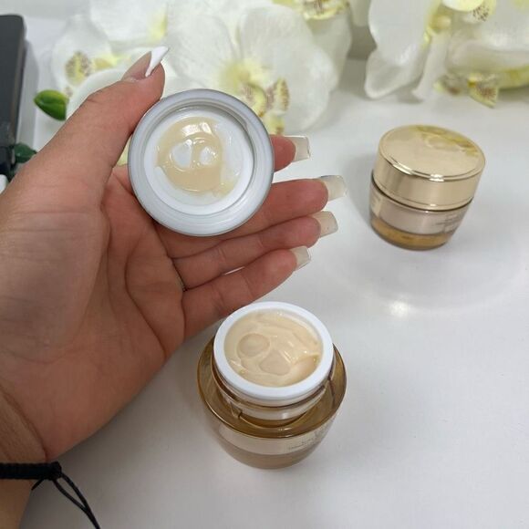 Estée Lauder Revitalizing Supreme Global Anti Aging Crème .5 OZ x2 - Picture 6 of 6